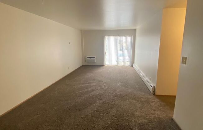 2 beds, 1.5 baths, 963 sqft, $1,299, Unit 5166 B20