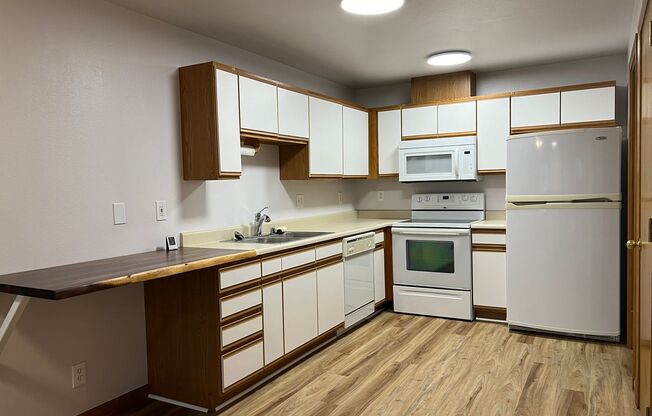 4244 Wintergreen Circle #170