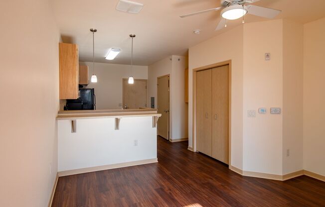 Studio, 1 bath, 449 sqft, $1,070, Unit 602-204