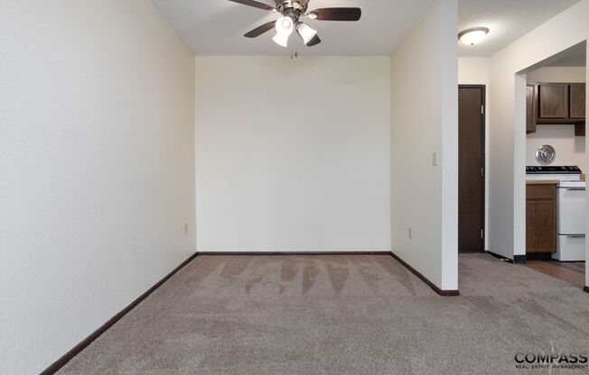 1 bed, 1 bath, 709 sqft, $1,045, Unit 2215-129