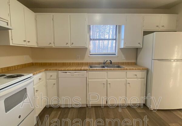 131 PINEHURST CT