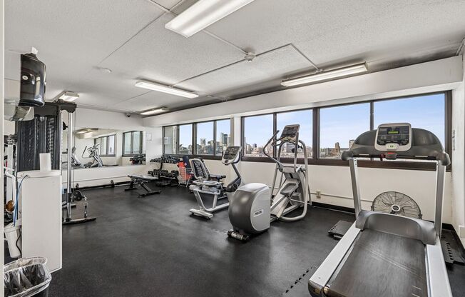 1 bed, 1 bath, 800 sqft, $1,350, Unit 306