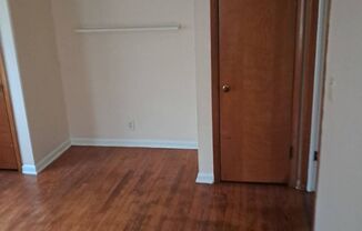 3 beds, 1 bath, $1,395