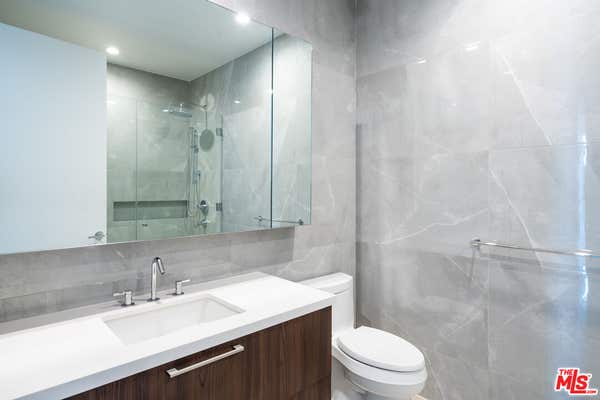 3 beds, 3 baths, 2,676 sqft, $14,300, Unit 1