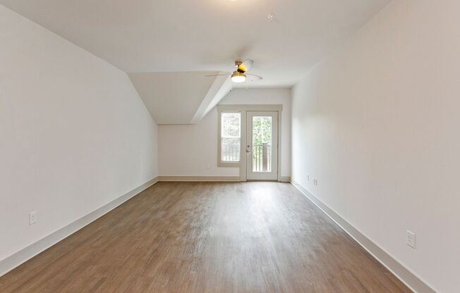 3 beds, 2 baths, 1,280 sqft, $2,950, Unit Heritage East- Unit 201