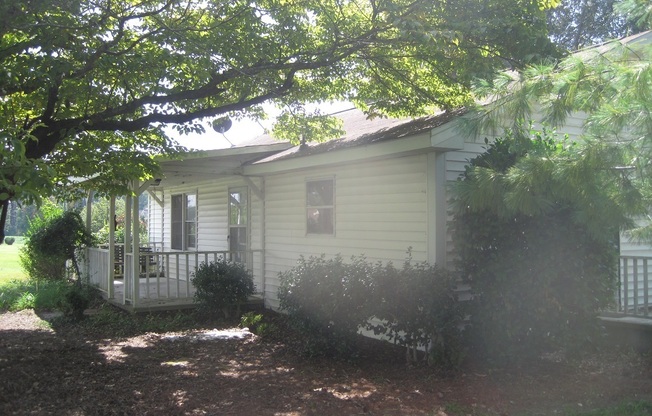 2205 Stewart Street - Bev Roberts Rentals & Property Management