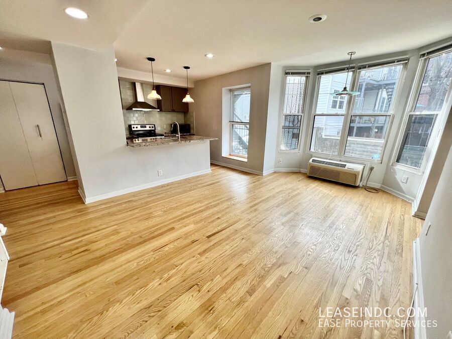 2300 18th Street NW Unit 207