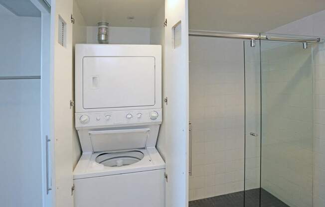 12th Street Lofts Washer and Dryer
