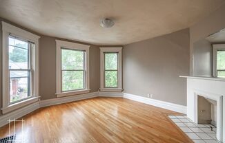 207 W. Hubbard Ave
