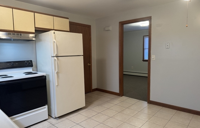 2 beds, 1 bath, 800 sqft, $1,550, Unit A