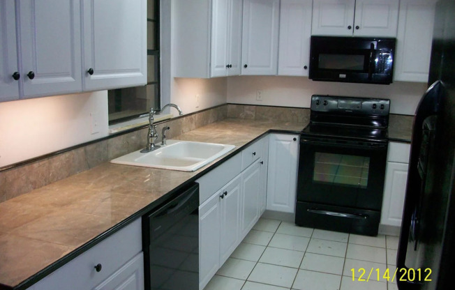 3 beds, 2 baths, $2,495