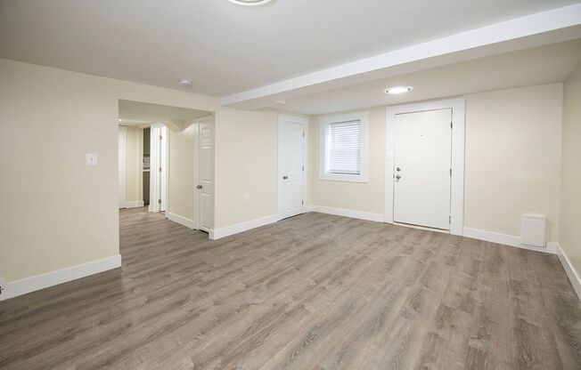 1 bed, 1 bath, 600 sqft, $1,300