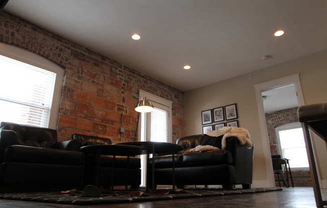 2 beds, 1 bath, 1,150 sqft, $1,470, Unit 6