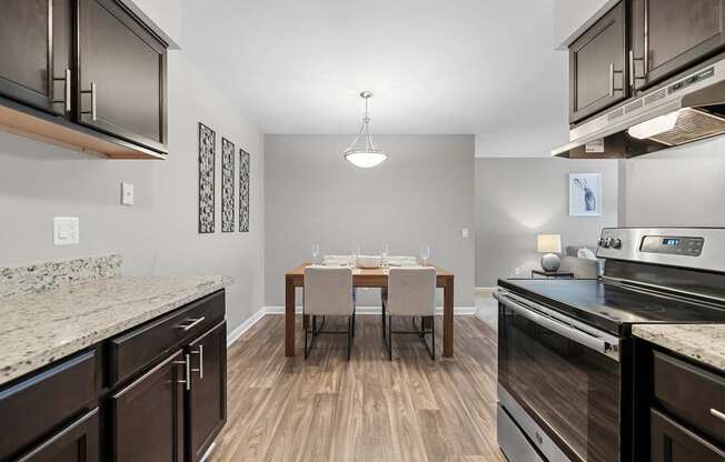 Dining Area at Lakeside Village Apartments, Clinton Township, MI, 48038