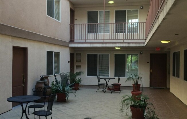 1 bed, 1 bath, 650 sqft, $2,100, Unit 206