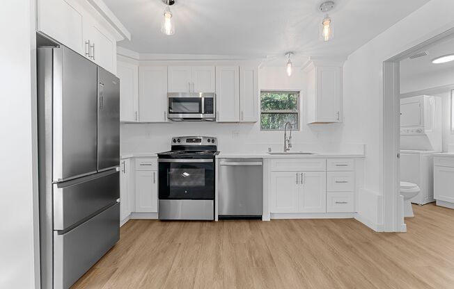 3212 Hamilton Way