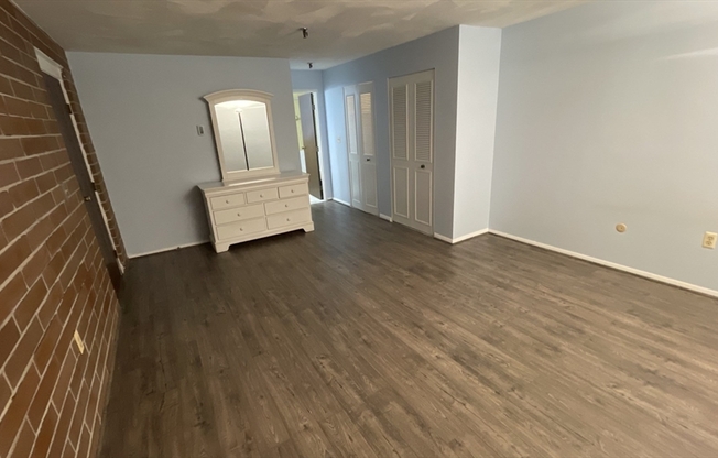 2 beds, 2 baths, 1,093 sqft, $2,400, Unit 613