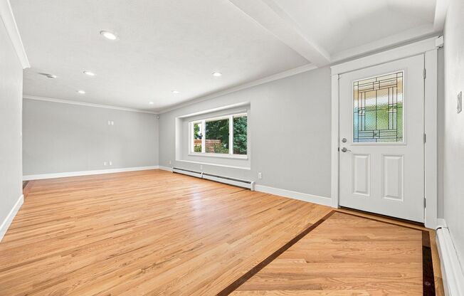 Charming 3-Bedroom Home in Lakewood, CO