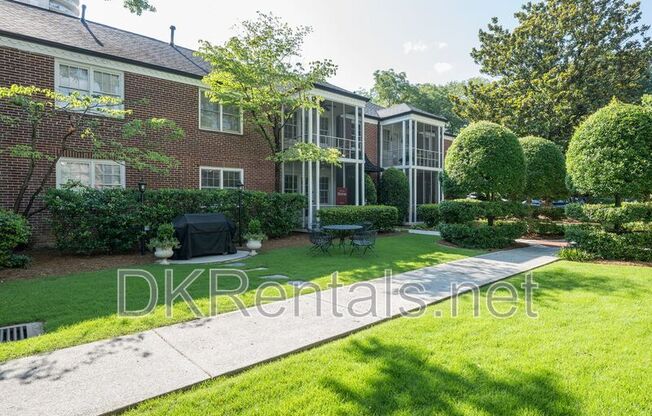 55 DELMONT DR
