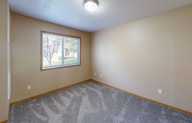 2 beds, 1 bath, 1,067 sqft, $1,195, Unit 3101-221