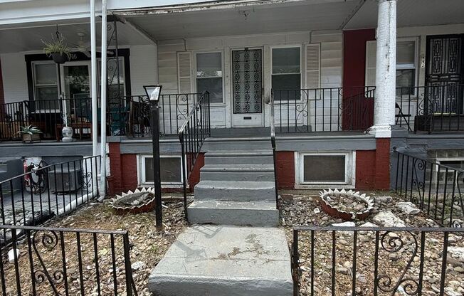 Another Gem in West Philadelphia!