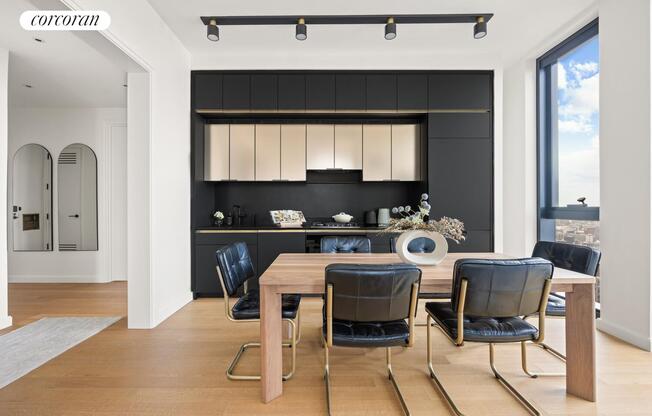 2 beds, 2 baths, $8,663, Unit 17G