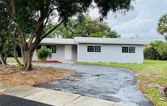 1137 NW 18 CT
