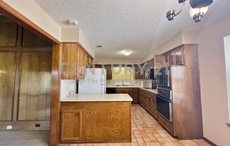 4 beds, 2.5 baths, $2,499