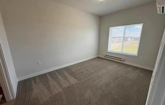 2 beds, 2 baths, 1,038 sqft, $1,895, Unit 4880-206