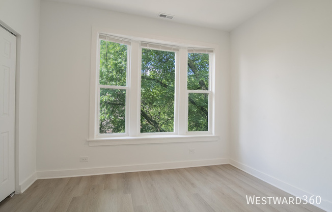 1456 N KEDZIE AVE