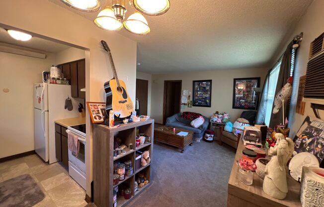 1 bed, 1 bath, $895, Unit A1523-A