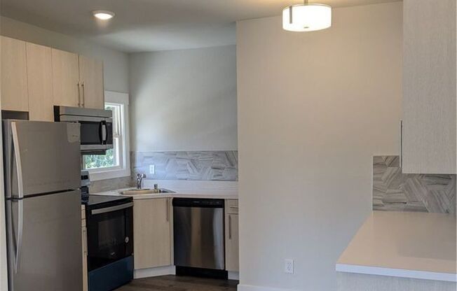 715 S Sheridan Ave