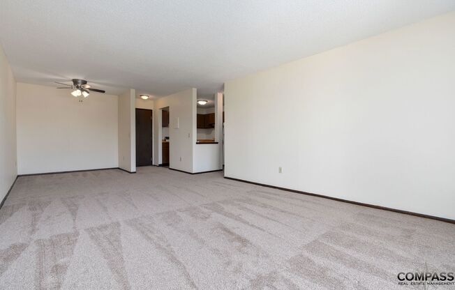 1 bed, 1 bath, 709 sqft, $1,045, Unit 2215-129