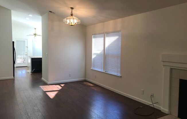 West Davis three bedroom available for November move in!