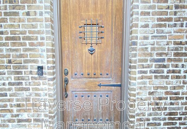 129 ACORN LN