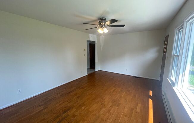 Dublin, 3 BR / 1 BA Available 11/17