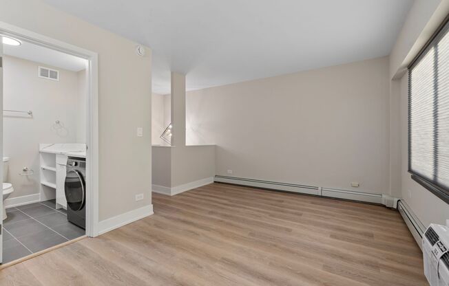 1 bed, 1.5 baths, 667 sqft, $2,400, Unit 24B