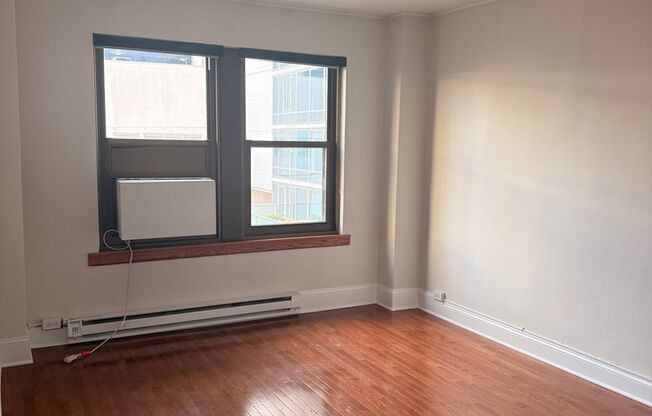 1 bed, 1 bath, 714 sqft, $2,475, Unit 0404