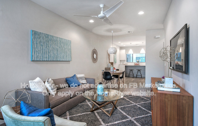1000 W 5th St