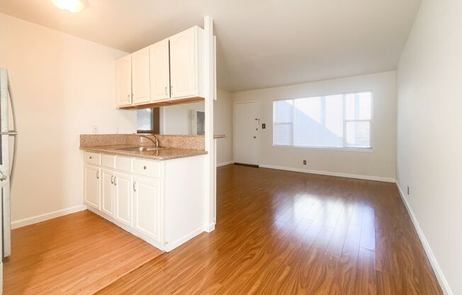 1 bed, 1 bath, $1,995, Unit 07