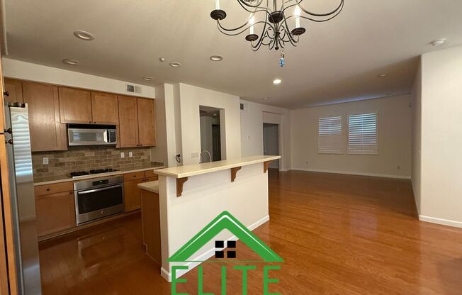 Prime location in Communications Hill with views and commuter appeal