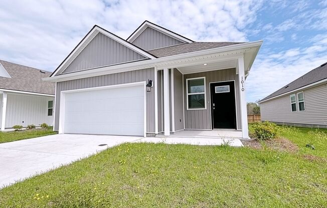 4 Bedroom house in Pelican Lakes- Students welcome