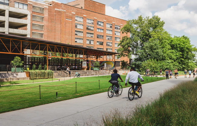 10 minutes from Atlanta's Eastside BeltLine Trail