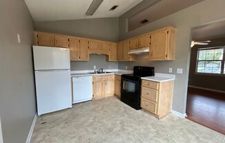 3 beds, 2 baths, $1,600