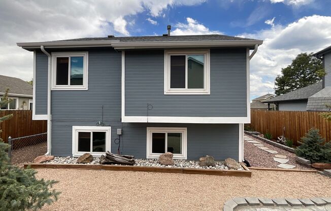 3 Bedroom Home Available Near E Woodmen Rd & Rangewood Dr!