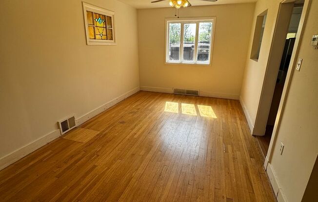 South Oakland Two Bedroom!
