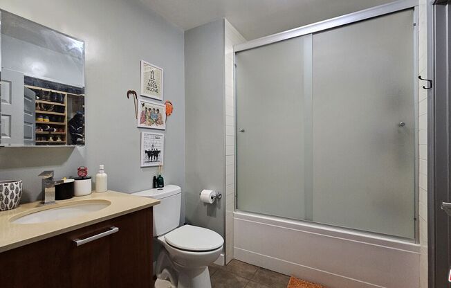 Studio, 1 bath, 660 sqft, $2,700, Unit 609