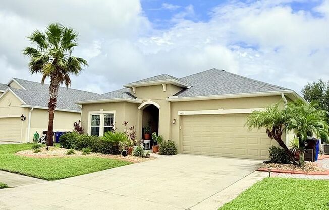 Beautiful 3/2 in St Cloud for rent