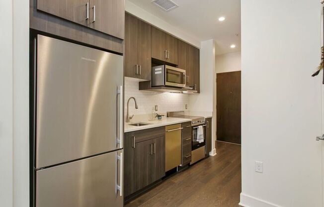 2550 17th Street NW Unit 409