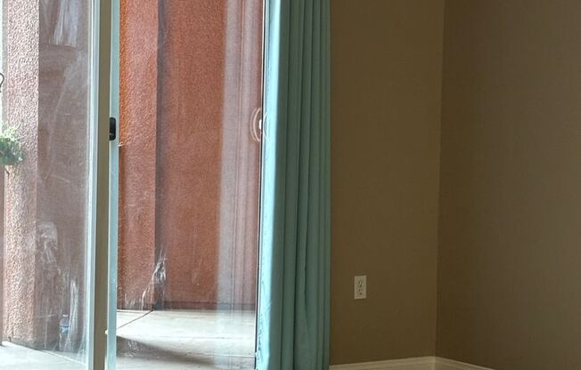 2 beds, 2 baths, $1,549